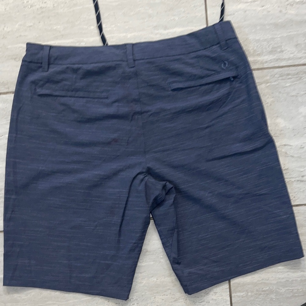 2 Pair set of Hang Ten Men's Navy & Tan Shorts - Picture 9 of 10